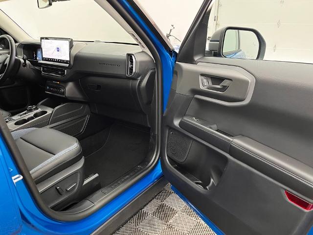 New 2026 Velocity Blue Metallic Ford Outer Banks® image 33