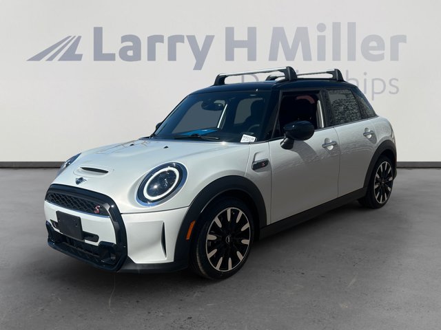 2023 MINI Hardtop 4 Door