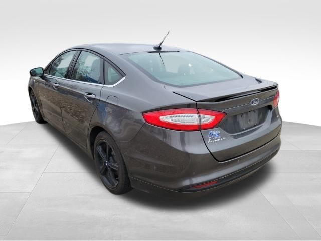 Used 2016 Ford Fusion SE