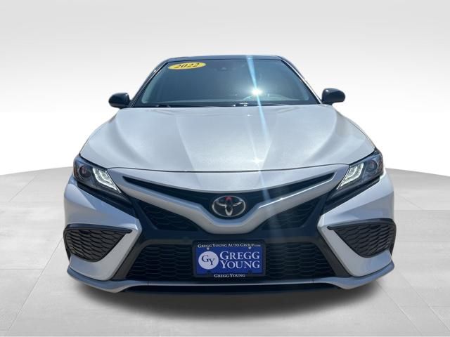 Used 2022 Toyota Camry XSE with VIN 4T1K61BKXNU048693 for sale in Ottumwa, IA