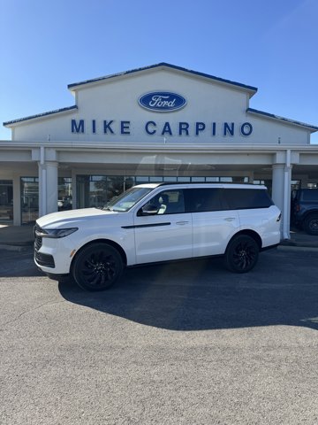 2025 Lincoln Navigator Reserve's photo