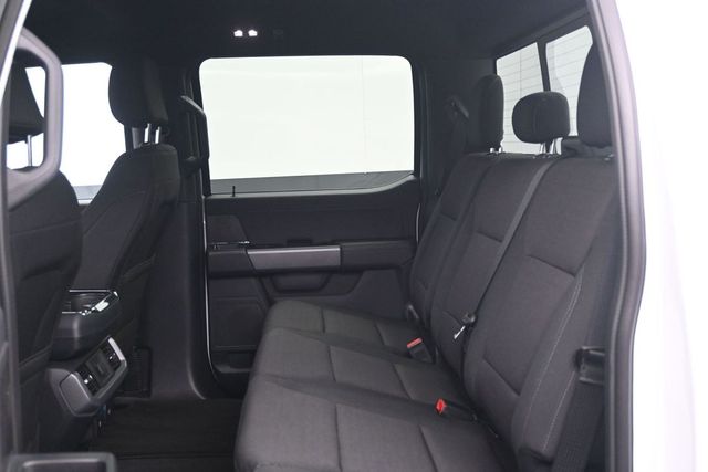 Certified Used 2025 Oxford White Ford XLT image 35