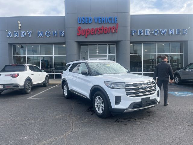 2025 Ford Explorer