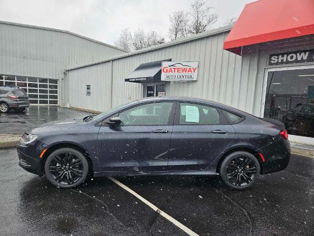 2017 Chrysler 200 LX