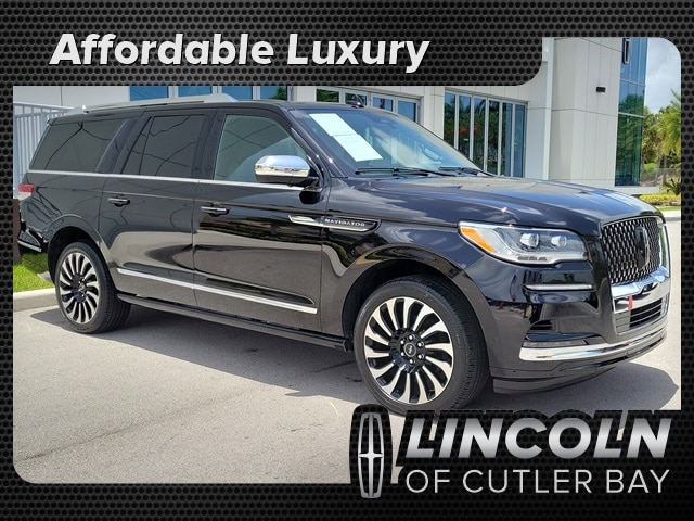 2022 Lincoln Navigator L