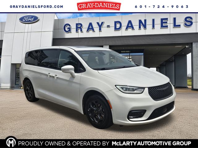 2022 Chrysler Pacifica Hybrid Limited