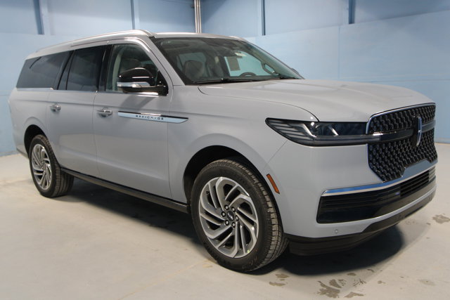 2026 Lincoln Navigator L