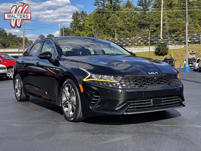 2022 Kia K5 EX's photo