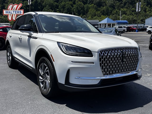 2025 Lincoln Corsair Premiere's photo