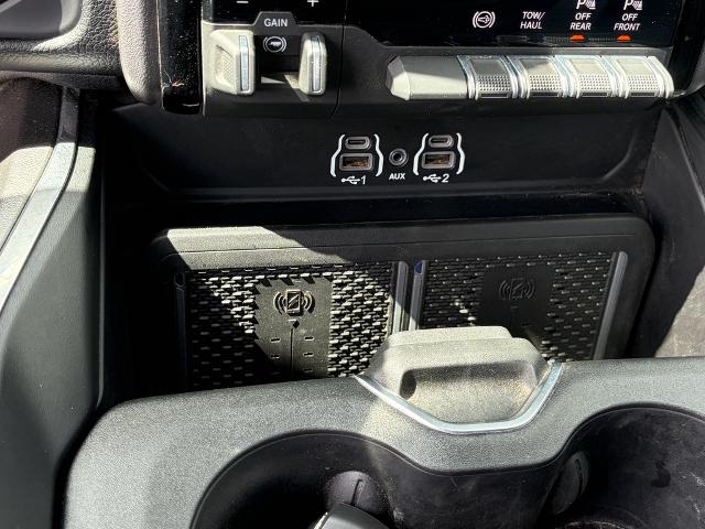 2026 RAM Ram 3500 Pickup Laramie - Photo 13