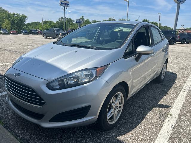 2019 Ford Fiesta SE Sedan's photo