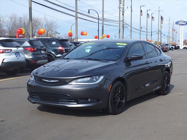 2015 Chrysler 200