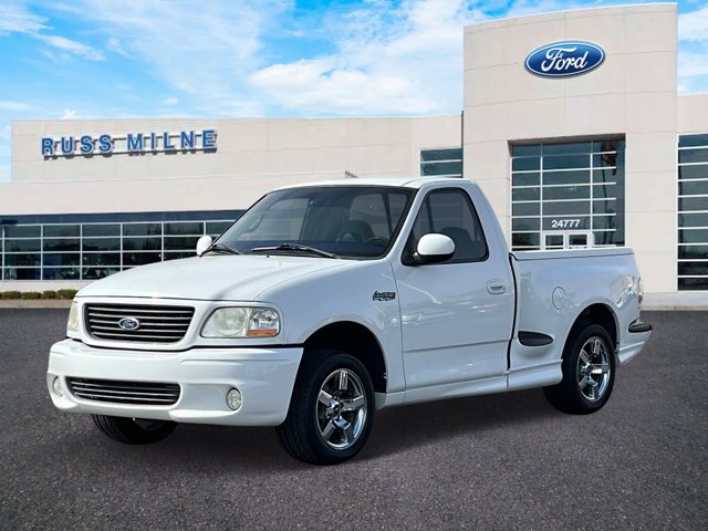2001 Ford F-150 SVT LIGHTNING Base