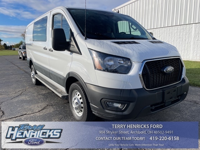 2023 Ford Transit Cargo Van
