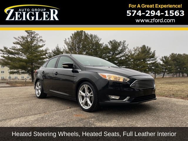 2015 Ford Focus Sedan Titanium's photo