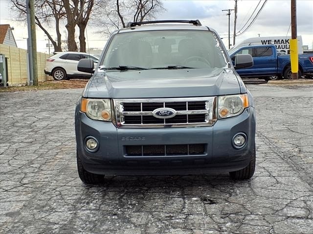 Used 2012 Ford Escape XLT with VIN 1FMCU0DG4CKA05926 for sale in Ypsilanti, MI