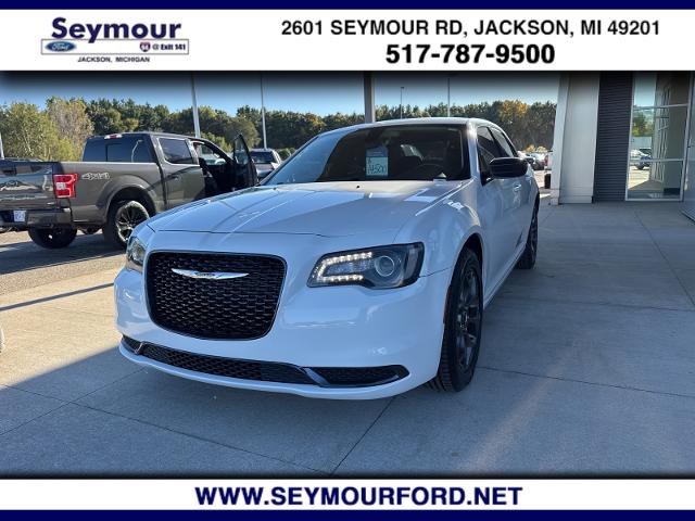 2018 Chrysler 300