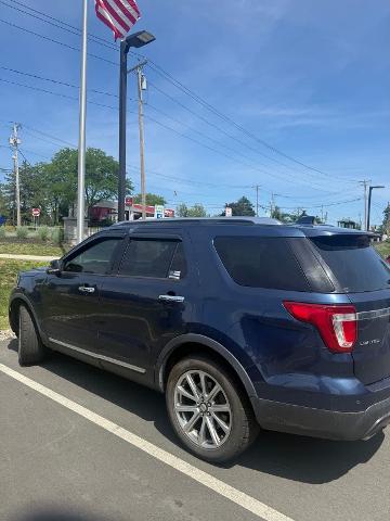 Used 2016 Blue Jeans Metallic Ford Limited image 13