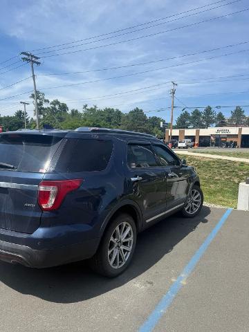 Used 2016 Blue Jeans Metallic Ford Limited image 14