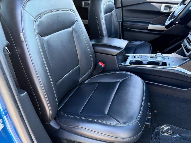 Certified Used 2021 Atlas Blue Metallic Ford XLT image 59