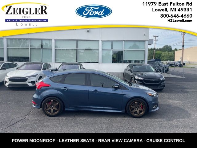 2018 Ford Focus ST Base