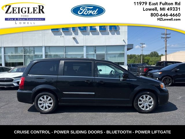 2014 Chrysler Town & Country Touring