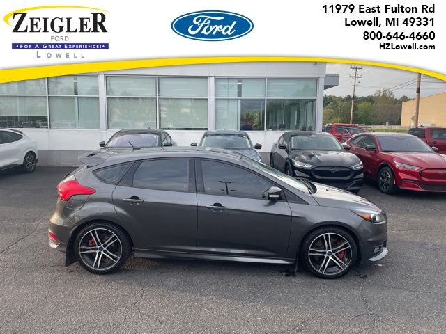 2018 Ford Focus ST Base
