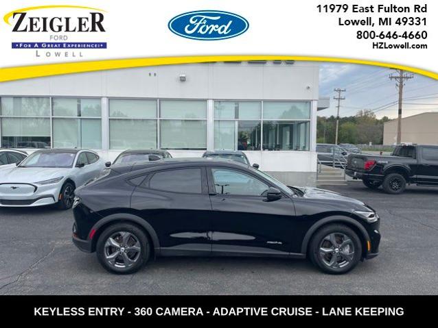 2023 Ford Mustang-Mach-e Select's photo