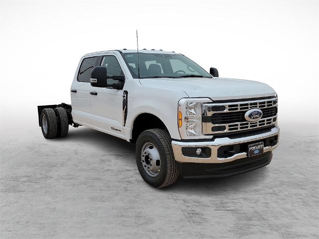 2026 Ford F-350 Super Duty Chassis Cab XL's photo