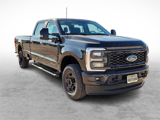 2026 Ford F-250 Super Duty XL's photo