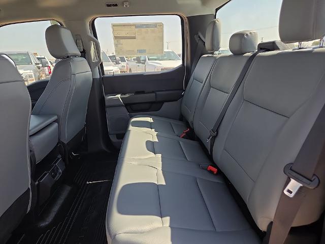 New 2026 White Ford F350 4X4 CREW/C image 43