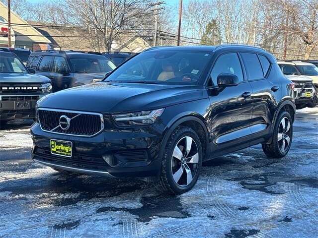 2020 Volvo XC40 T5 Momentum