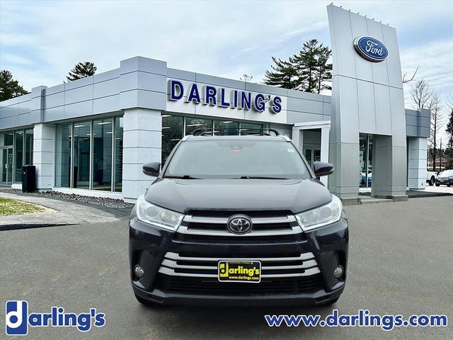 Used 2019 Toyota Highlander XLE with VIN 5TDJZRFHXKS597086 for sale in Brunswick, ME