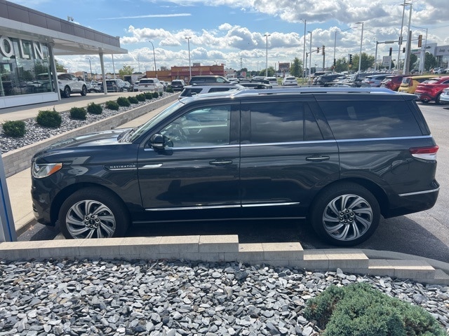 2023 Lincoln Navigator