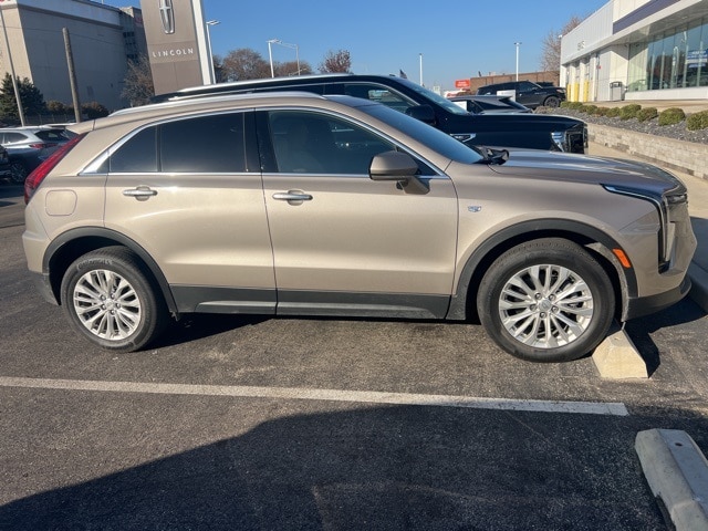 2024 Cadillac XT4