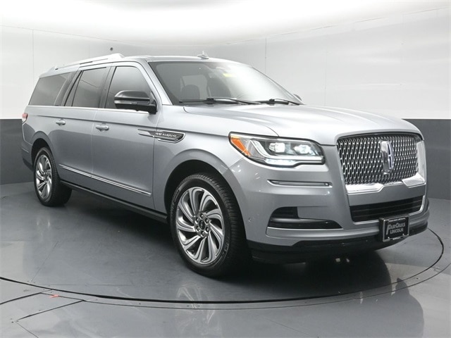 2022 Lincoln Navigator L