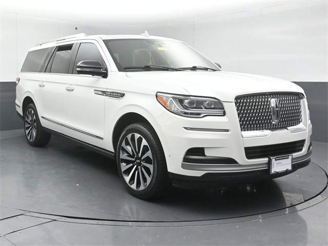 2023 Lincoln Navigator L