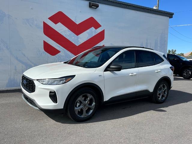 2025 Ford Escape ST-Line's photo