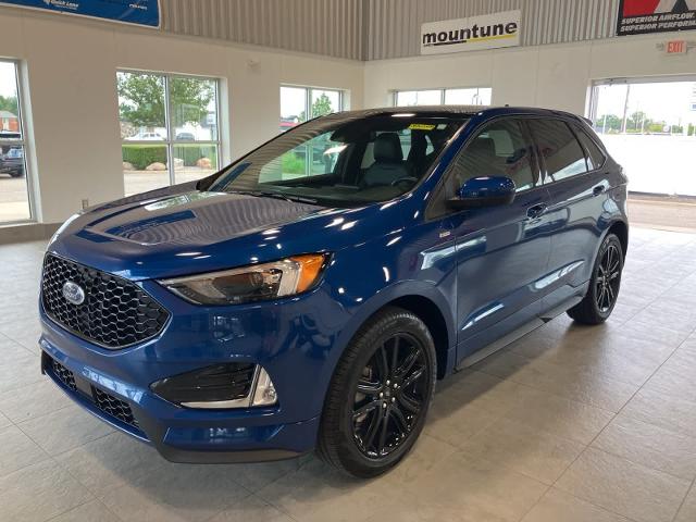 2023 Ford Edge