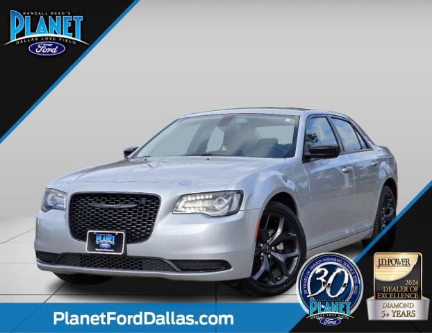 2023 Chrysler 300