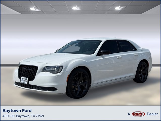 2023 Chrysler 300