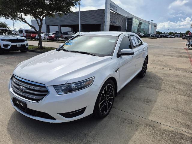 2018 Ford Taurus