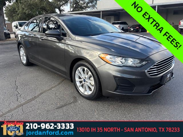 2020 Ford Fusion SE