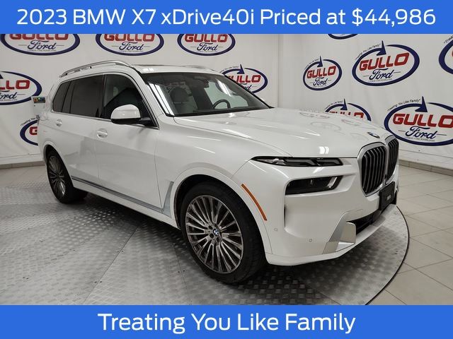 2023 BMW X7