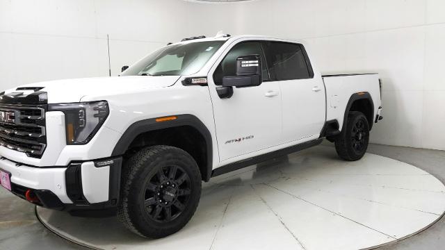 2025 GMC Sierra 2500HD AT4