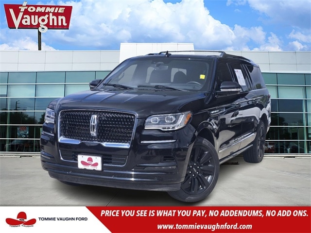 2023 Lincoln Navigator L