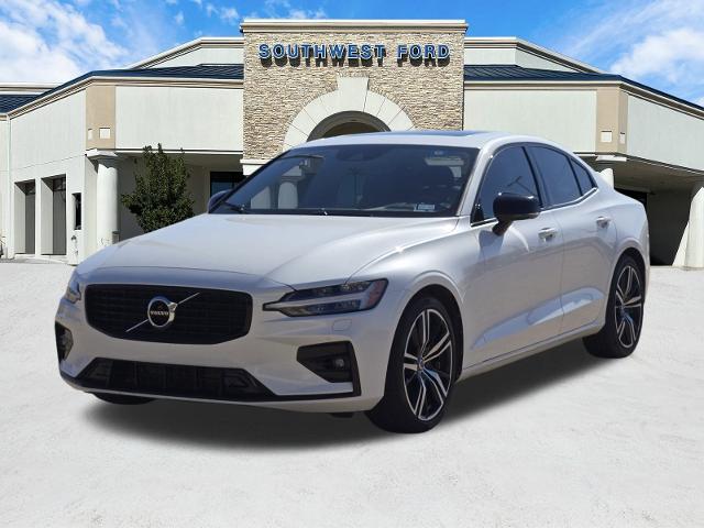 2022 Volvo S60