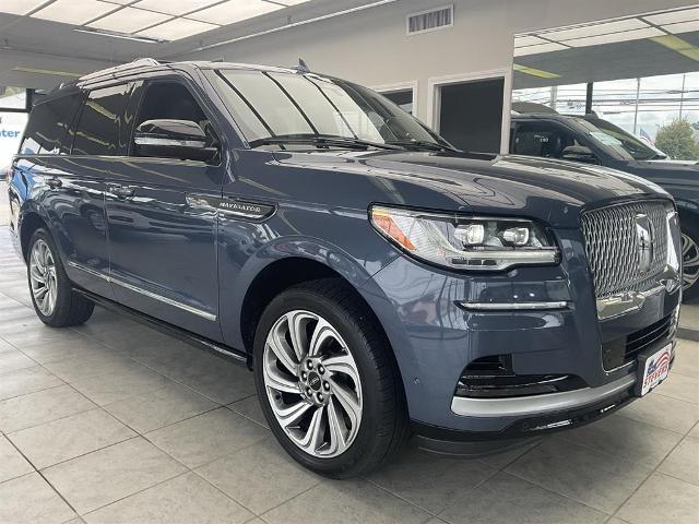 2022 Lincoln Navigator