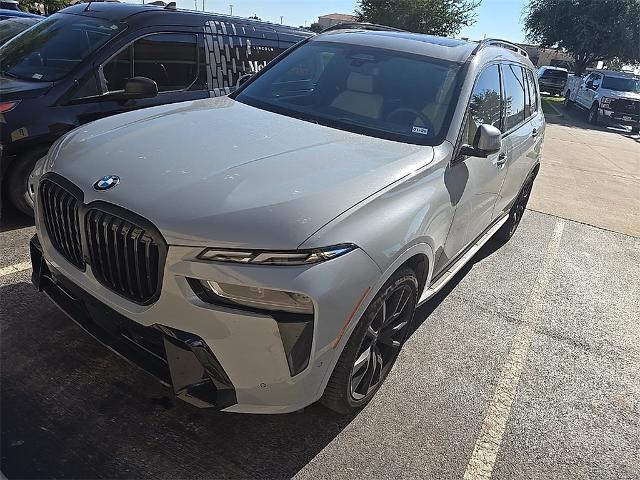 2023 BMW X7