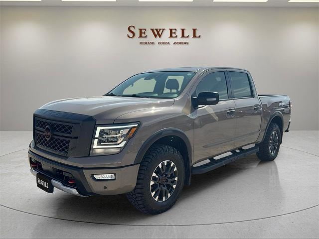 2023 Nissan Titan